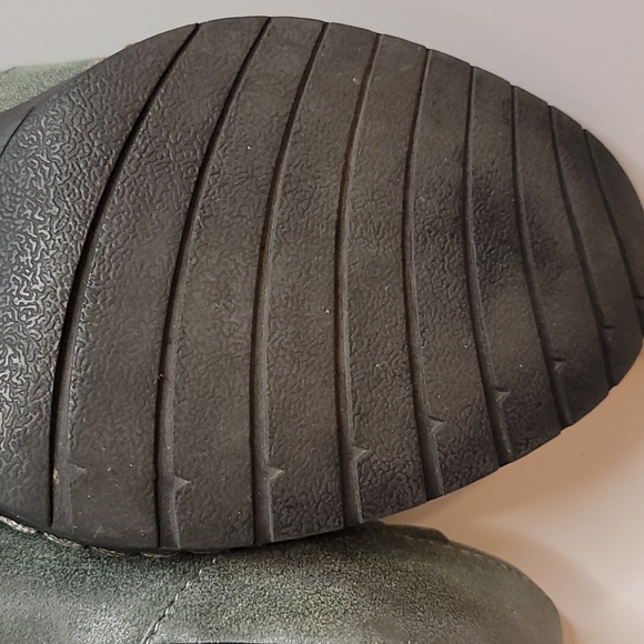 Distressed Grey booties - Picture 8 of 13